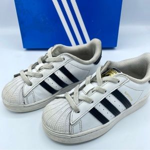 ❌Sold❌ Adidas Superstar Sneakers Size 8.5 toddlers